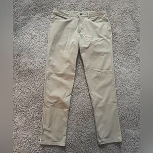 Lululemon Athletica Men's Khaki ABC pants